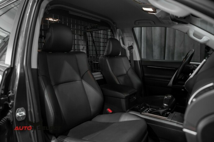 toyota-land-cruiser-diesel-2023-big-21