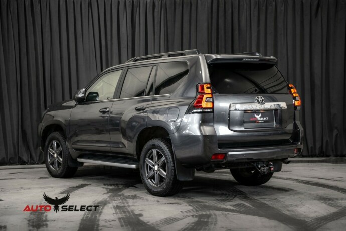toyota-land-cruiser-diesel-2023-big-11