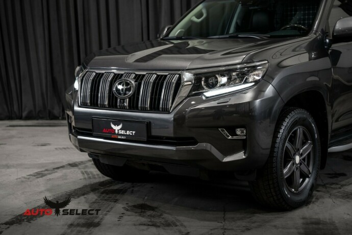 toyota-land-cruiser-diesel-2023-big-6