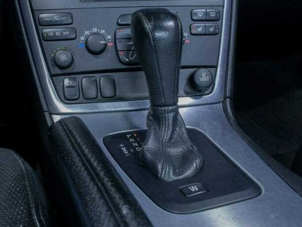 volvo-v70-diesel-2008-big-30