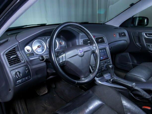 volvo-v70-diesel-2008-big-34