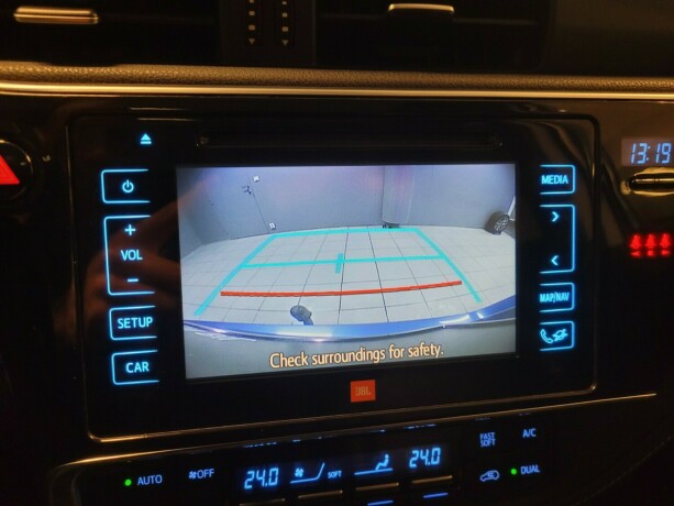 toyota-auris-elektrisitetbensin-2015-big-26