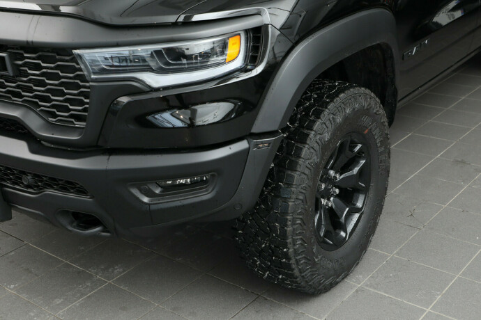 dodge-ram-bensin-2025-big-41