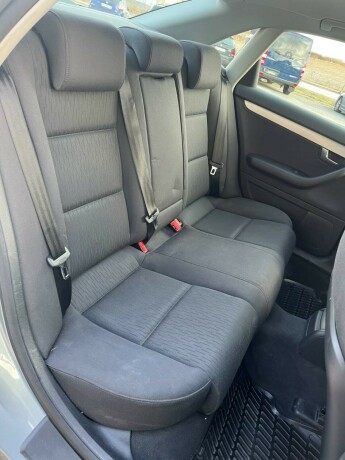 audi-a4-bensin-2007-big-26