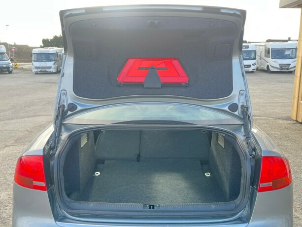 audi-a4-bensin-2007-big-30