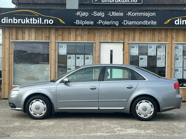 audi-a4-bensin-2007-big-0