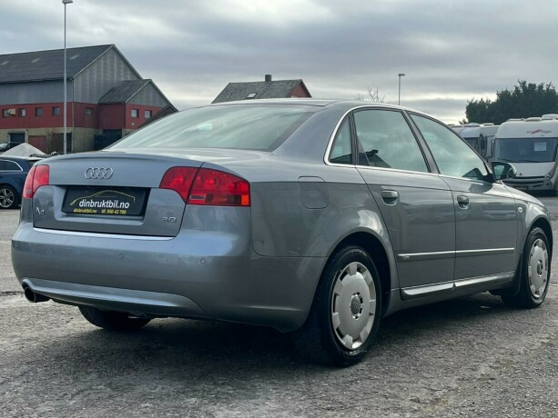 audi-a4-bensin-2007-big-5