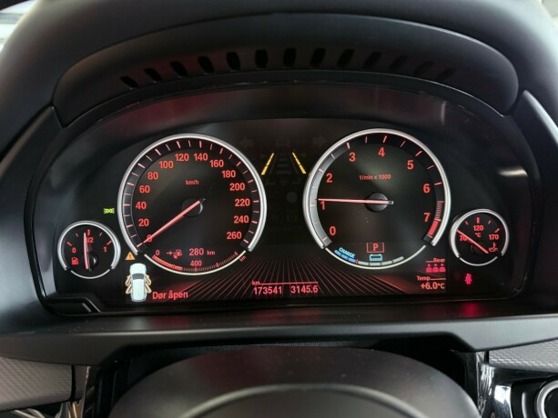 bmw-x5-elektrisitetbensin-2018-big-23