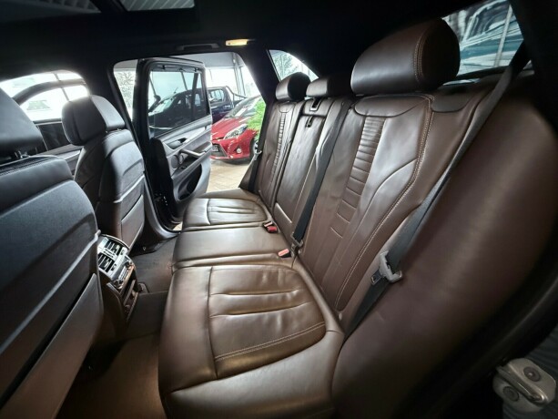 bmw-x5-elektrisitetbensin-2018-big-45