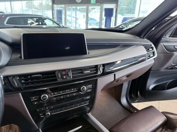 bmw-x5-elektrisitetbensin-2018-big-36