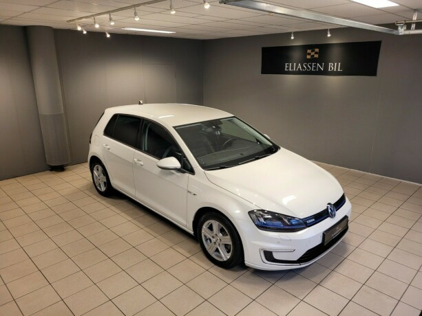 volkswagen-golf-elektrisitet-2016-big-1