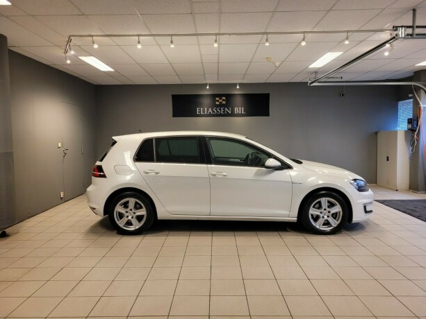 volkswagen-golf-elektrisitet-2016-big-3