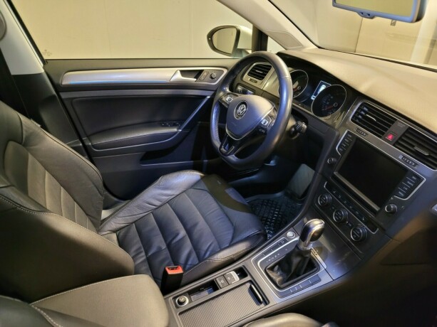 volkswagen-golf-elektrisitet-2016-big-14