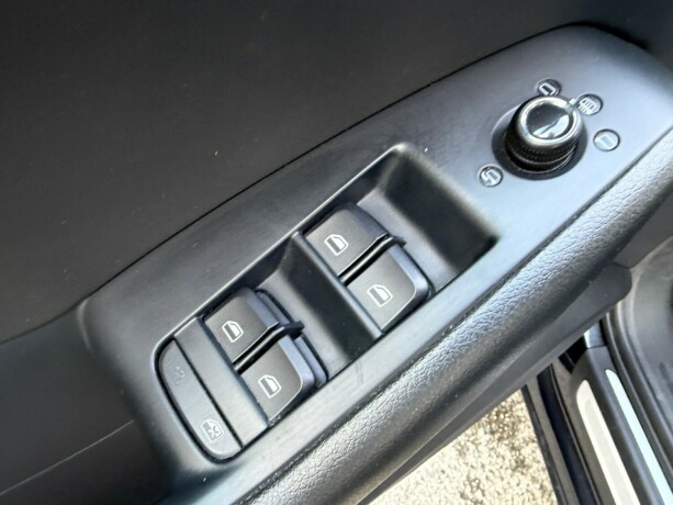 audi-q5-diesel-2011-big-15