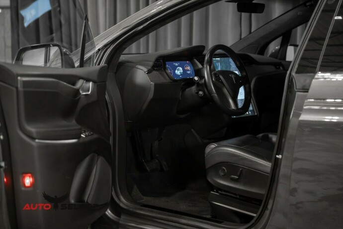 tesla-model-x-elektrisitet-2018-big-25