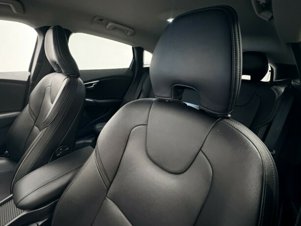 volvo-v40-cross-country-bensin-2016-big-13