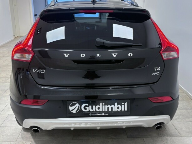 volvo-v40-cross-country-bensin-2016-big-6