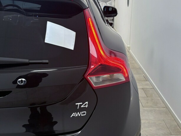 volvo-v40-cross-country-bensin-2016-big-7