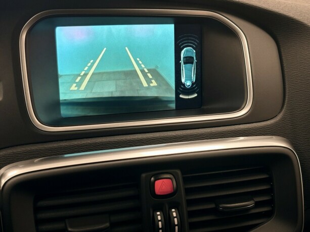 volvo-v40-cross-country-bensin-2016-big-25