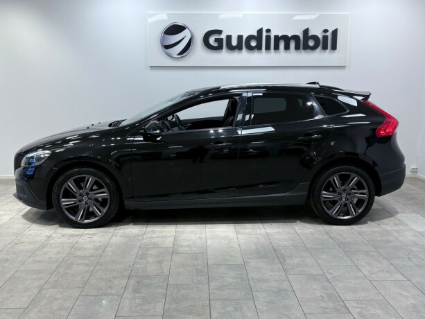 volvo-v40-cross-country-bensin-2016-big-3