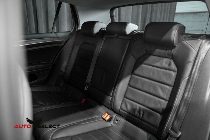 volkswagen-golf-elektrisitet-2020-big-16