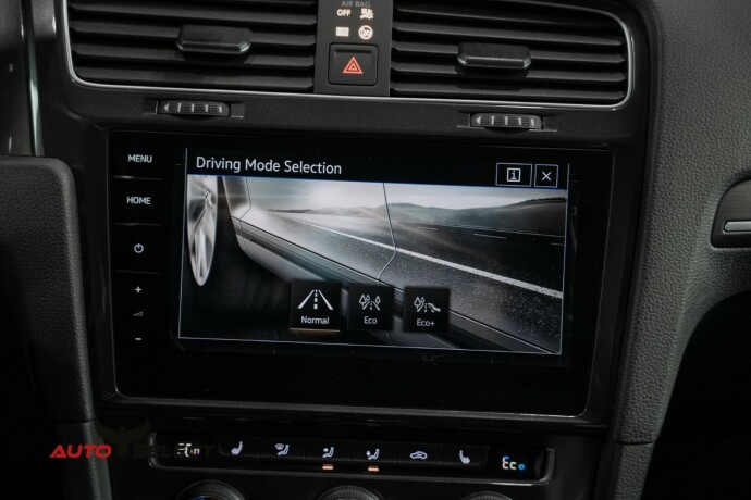 volkswagen-golf-elektrisitet-2020-big-35