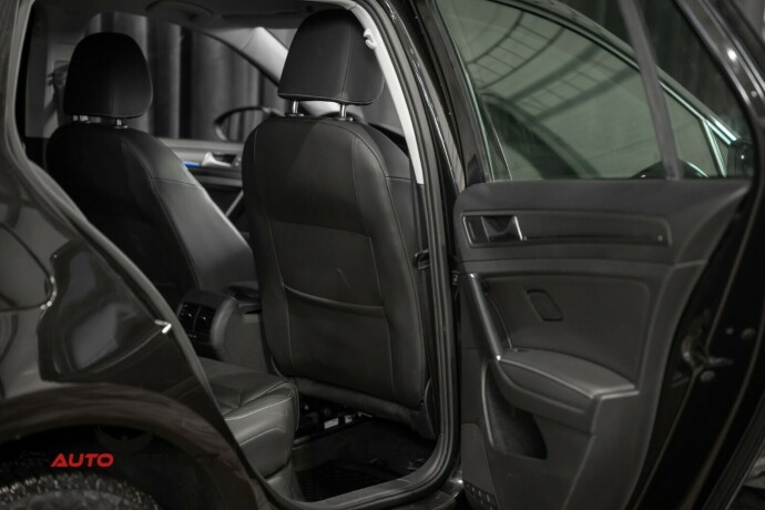 volkswagen-golf-elektrisitet-2020-big-12