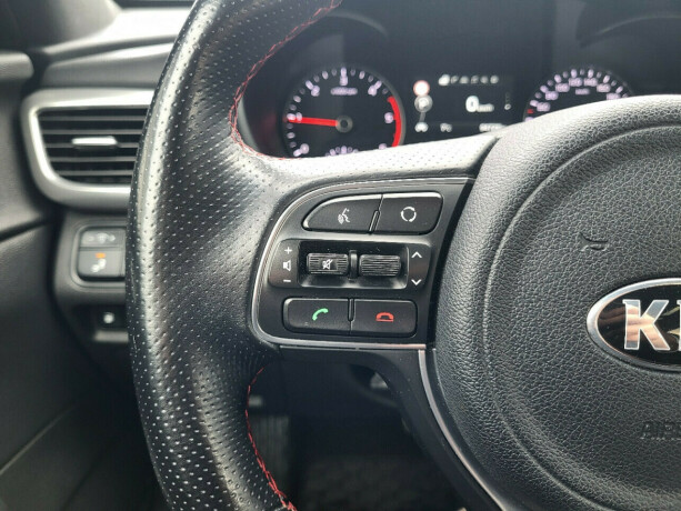 kia-optima-diesel-2017-big-23