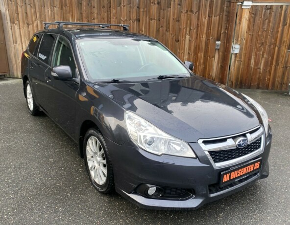 subaru-legacy-bensin-2014-big-0