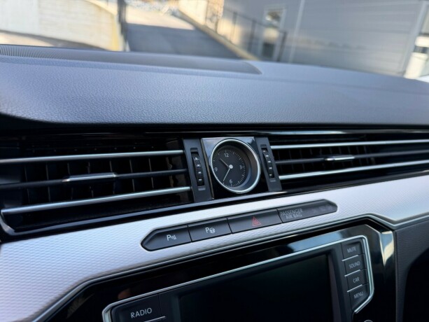 volkswagen-passat-elektrisitetbensin-2017-big-34