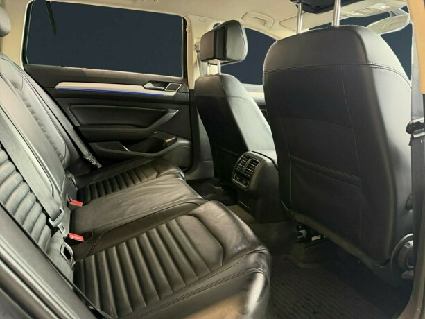 volkswagen-passat-elektrisitetbensin-2017-big-17