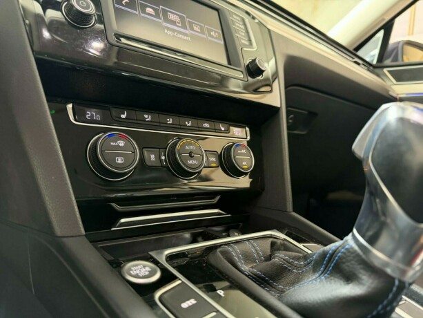 volkswagen-passat-elektrisitetbensin-2017-big-23