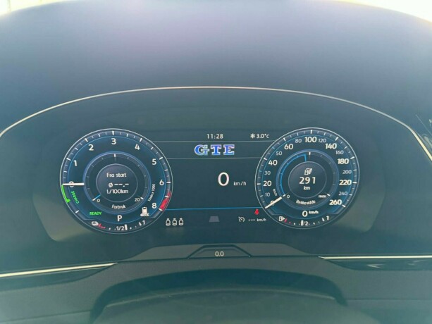 volkswagen-passat-elektrisitetbensin-2017-big-27