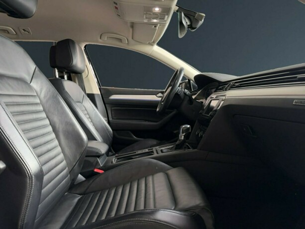 volkswagen-passat-elektrisitetbensin-2017-big-15