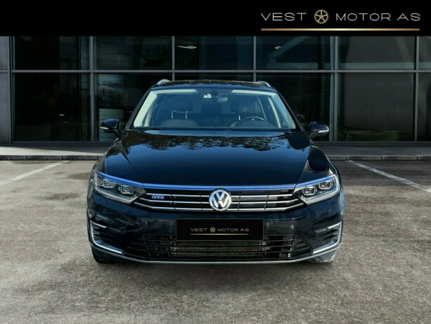 volkswagen-passat-elektrisitetbensin-2017-big-1