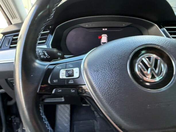 volkswagen-passat-elektrisitetbensin-2017-big-35