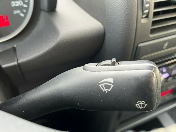 audi-a2-bensin-2005-big-14