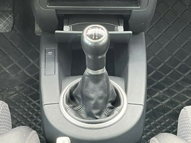 audi-a2-bensin-2005-big-18