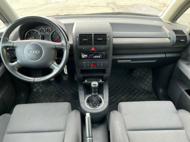 audi-a2-bensin-2005-big-10
