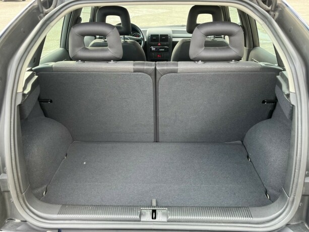 audi-a2-bensin-2005-big-31