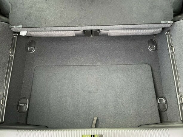 audi-a2-bensin-2005-big-33