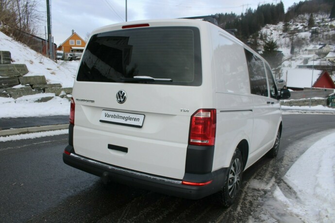 volkswagen-transporter-diesel-2017-big-3