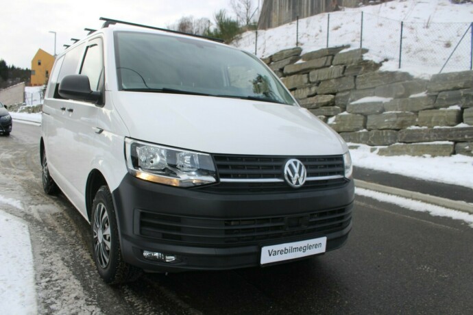 volkswagen-transporter-diesel-2017-big-0