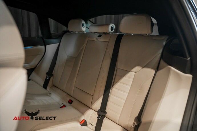 bmw-i4-m50-elektrisitet-2024-big-23