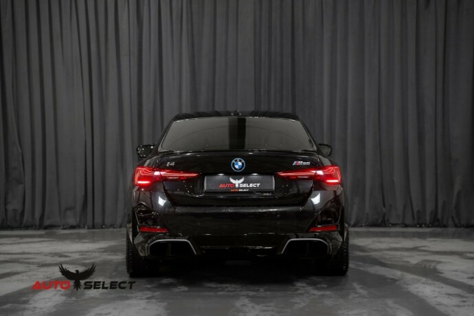 bmw-i4-m50-elektrisitet-2024-big-11