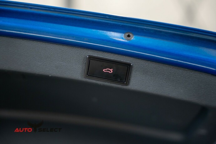 skoda-octavia-scout-bensin-2015-big-10