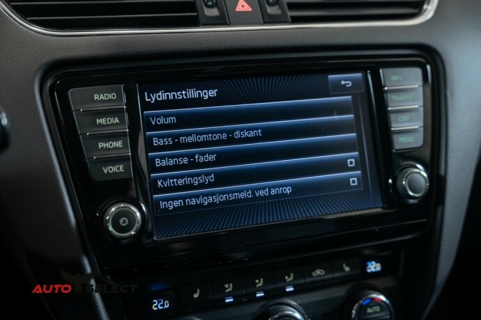 skoda-octavia-scout-bensin-2015-big-42