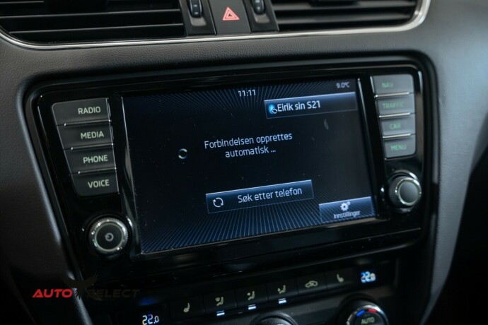 skoda-octavia-scout-bensin-2015-big-40