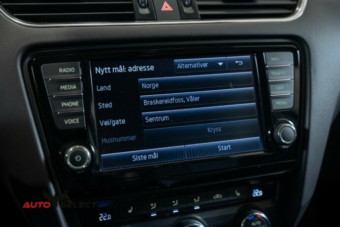 skoda-octavia-scout-bensin-2015-big-37