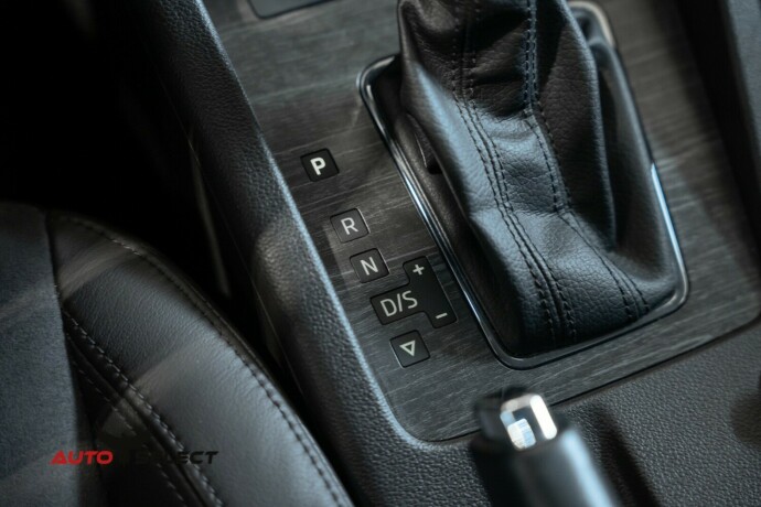 skoda-octavia-scout-bensin-2015-big-35